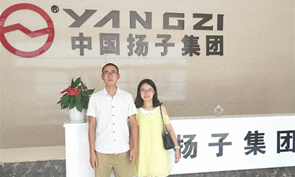签约02.jpg